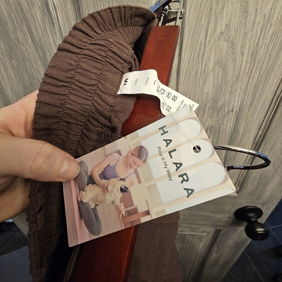 Med Halara Brown Work Pants - Picture 4 of 4